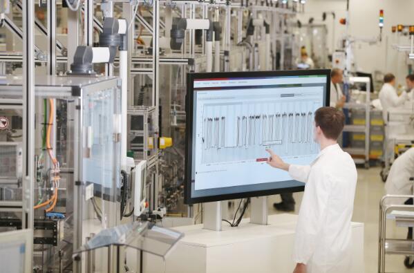 數(shù)字化 工業(yè)未來(lái)的引擎，軟件開(kāi)發(fā)的核心驅(qū)動(dòng)力